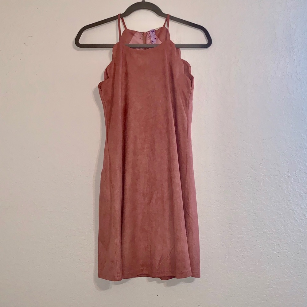 ⭐️HALTER ROSE PINK DRESS⭐️